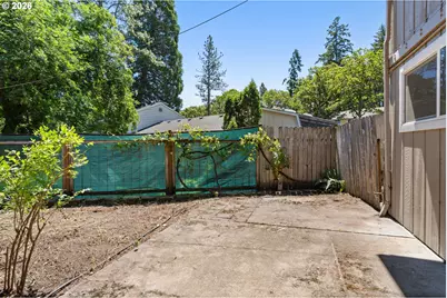 975 E 44th Ave, Eugene, OR 97405 - Photo 37