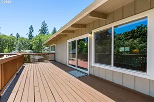 975 E 44th Ave, Eugene, OR 97405 - Photo 17
