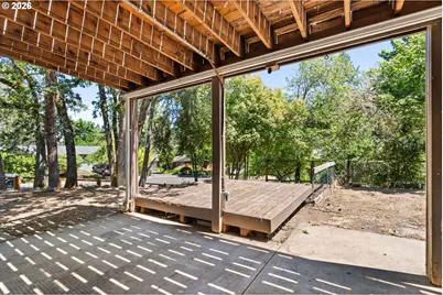 975 E 44th Ave, Eugene, OR 97405 - Photo 35