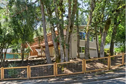 975 E 44th Ave, Eugene, OR 97405 - Photo 3