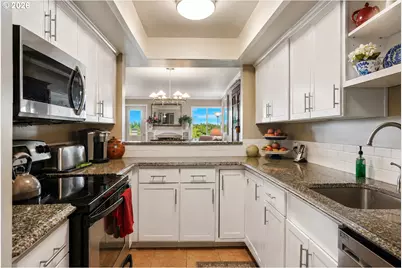 6665 W Burnside St #447, Portland, OR 97210 - Photo 21