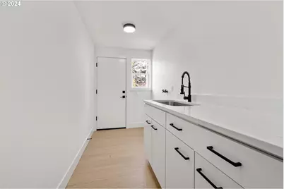 11110 SE Evergreen Hwy, Vancouver, WA 98664 - Photo 15