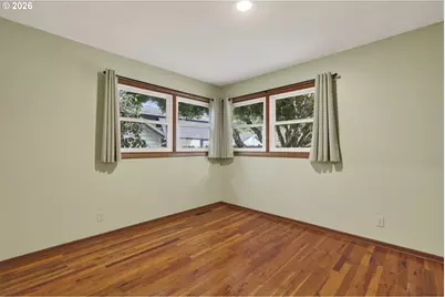 13624 NE Glisan St, Portland, OR 97230 - Photo 15