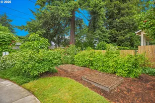 7934 N Hurst Ave, Portland, OR 97203 - Photo 5