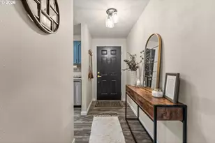 808 NE Craig St, Myrtle Creek, OR 97457 - Photo 3