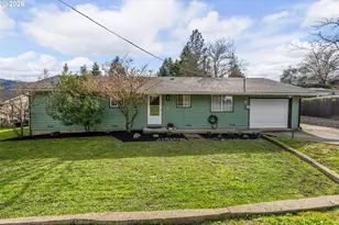 808 NE Craig St, Myrtle Creek, OR 97457 - Photo 1