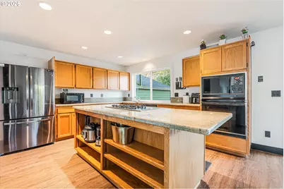 511 SE 15th St, Gresham, OR 97080 - Photo 13