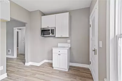 10104 SE Holgate Blvd, Portland, OR 97266 - Photo 9