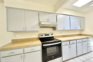 16720 SE Clinton St, Portland, OR 97236 - Photo 9