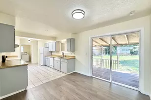 16720 SE Clinton St, Portland, OR 97236 - Photo 7
