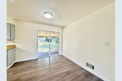 16720 SE Clinton St, Portland, OR 97236 - Photo 5