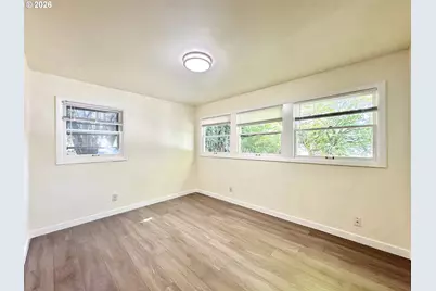 16720 SE Clinton St, Portland, OR 97236 - Photo 19