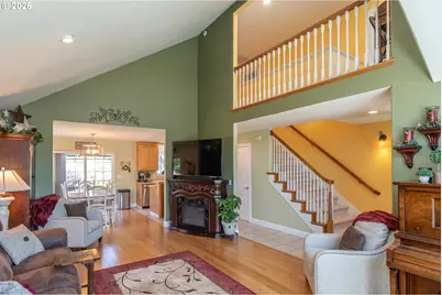600 SE Parkway Dr, Winston, OR 97496 - Photo 15