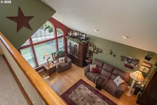 600 SE Parkway Dr, Winston, OR 97496 - Photo 17