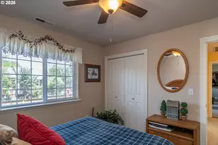 600 SE Parkway Dr, Winston, OR 97496 - Photo 25
