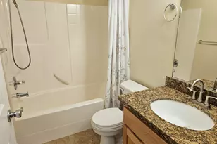 7867 NE Kian Ln, Beaverton, OR 97006 - Photo 23