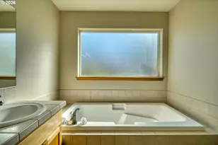 455 B St, Columbia City, OR 97018 - Photo 33