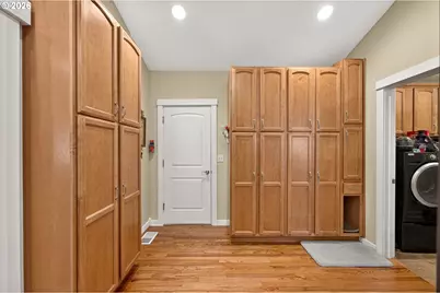 60 W Taylor St, Carlton, OR 97111 - Photo 21
