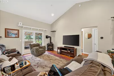 60 W Taylor St, Carlton, OR 97111 - Photo 9
