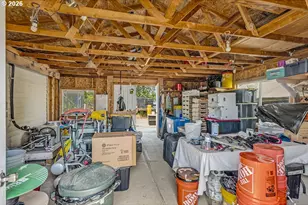 6637 Rochester St, Salem, OR 97305 - Photo 47