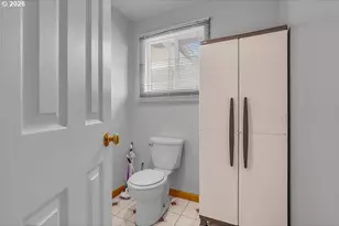 6637 Rochester St, Salem, OR 97305 - Photo 29