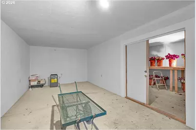6637 Rochester St, Brooks, OR 97305 - Photo 13