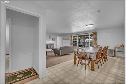 6637 Rochester St, Brooks, OR 97305 - Photo 17
