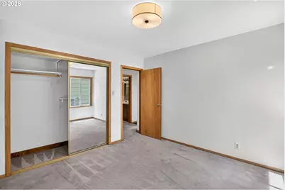 5715 NE 48th Ave, Portland, OR 97218 - Photo 13