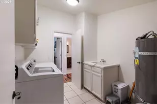 53395 E Sylvan Dr, Sandy, OR 97055 - Photo 29