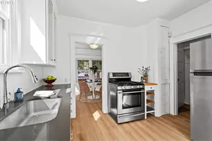 7754 SE Milwaukie Ave, Portland, OR 97202 - Photo 11