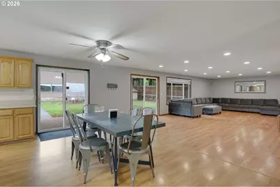 3609 C St, Washougal, WA 98671 - Photo 9