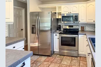 855 San Souci Dr, Roseburg, OR 97471 - Photo 13