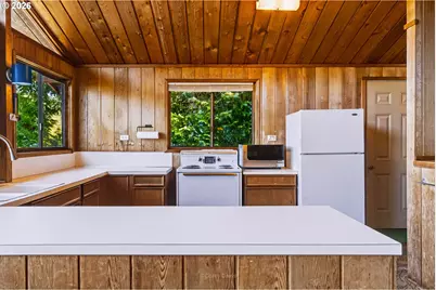 285 University Ave, Manzanita, OR 97130 - Photo 19