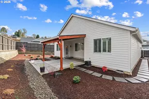 513 NE Fremont Dr, Estacada, OR 97023 - Photo 43