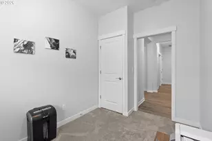 513 NE Fremont Dr, Estacada, OR 97023 - Photo 33