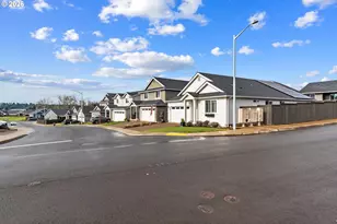 513 NE Fremont Dr, Estacada, OR 97023 - Photo 43