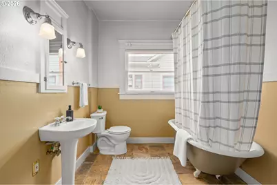972 Madison St, Eugene, OR 97402 - Photo 23