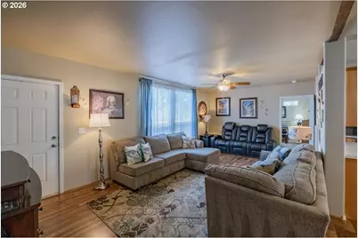 300 SE Lacreole Dr #212, Dallas, OR 97338 - Photo 9