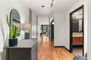 333 NW 9th Ave, Portland, OR 97209 - Photo 27