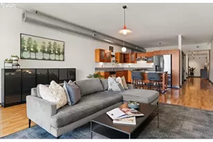 333 NW 9th Ave, Portland, OR 97209 - Photo 17