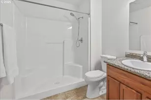 1512 SE 117th Ave, Portland, OR 97216 - Photo 35