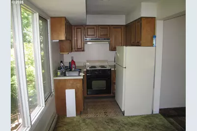 18795 SW Vista St, Beaverton, OR 97003 - Photo 5