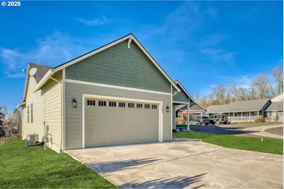 1651 52nd Ct, Washougal, WA 98671 - Photo 3