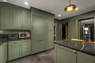 2700 SW English Ln, Portland, OR 97201 - Photo 17