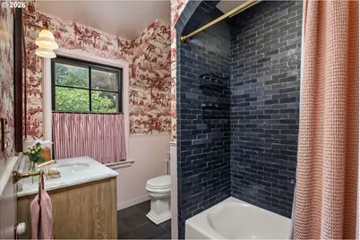 2700 SW English Ln, Portland, OR 97201 - Photo 35