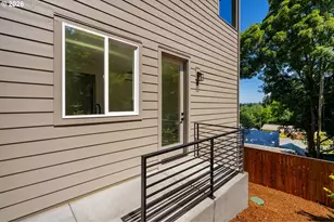 2902 E McLoughlin Blvd, Vancouver, WA 98661 - Photo 15