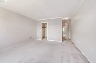 5110 S Landing Dr, Portland, OR 97239 - Photo 21