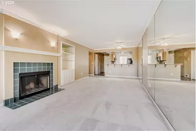 5110 S Landing Dr #302, Portland, OR 97239 - Photo 11