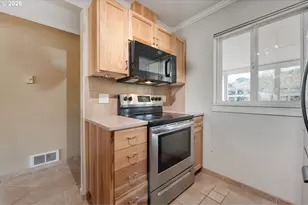 5110 S Landing Dr, Portland, OR 97239 - Photo 15