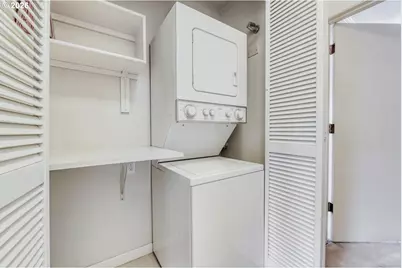 5110 S Landing Dr #302, Portland, OR 97239 - Photo 25